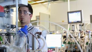 L’entreprise produit, dans son unité pilote basée à Pomacle (Marne) et son unité de démonstration à Leuna en Allemagne, des quantités croissantes de bio-isobutène. ©L. Antoni L’entreprise produit, dans son unité pilote basée à Pomacle (Marne) et son unité de démonstration à Leuna en Allemagne, des quantités croissantes de bio-isobutène. ©L. Antoni
